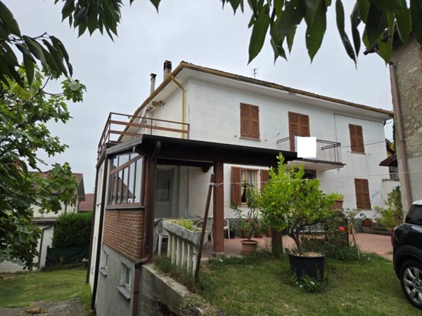 casa indipendente in vendita a Stazzano in zona Vargo