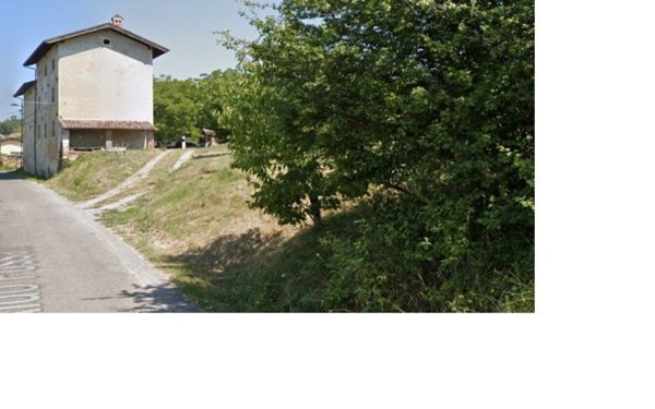 casa indipendente in vendita a Stazzano in zona Monterosso