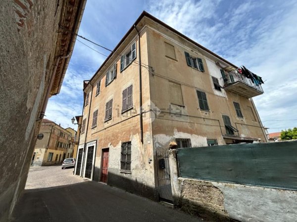 quadrivano in vendita a Stazzano in zona Monterosso