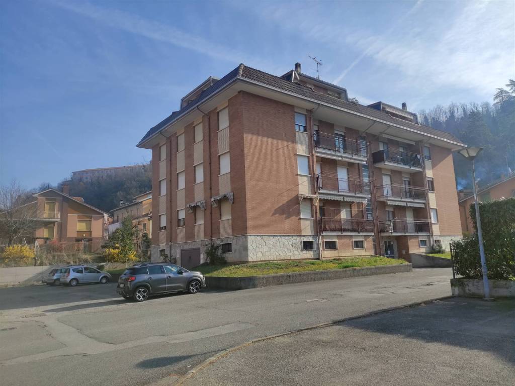 appartamento in vendita a Stazzano in zona Monterosso