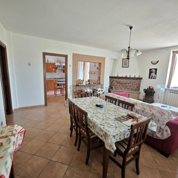 appartamento in vendita a Stazzano in zona Monterosso