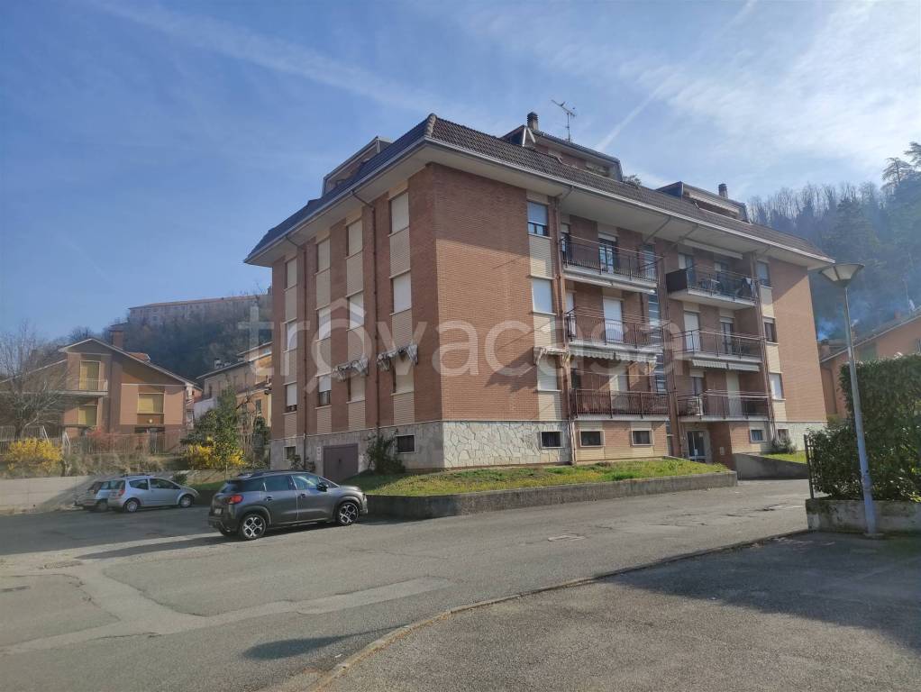 appartamento in vendita a Stazzano in zona Monterosso