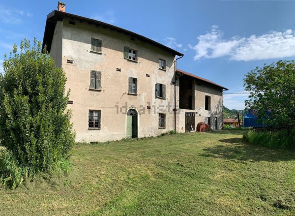 casale in vendita a Stazzano in zona Monterosso