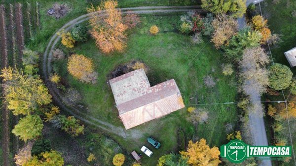 casa indipendente in vendita a Strevi