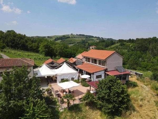 casa indipendente in vendita a Strevi