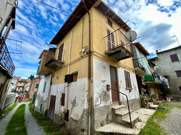 casa indipendente in vendita a Strevi