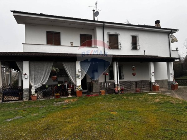 casa indipendente in vendita a Strevi