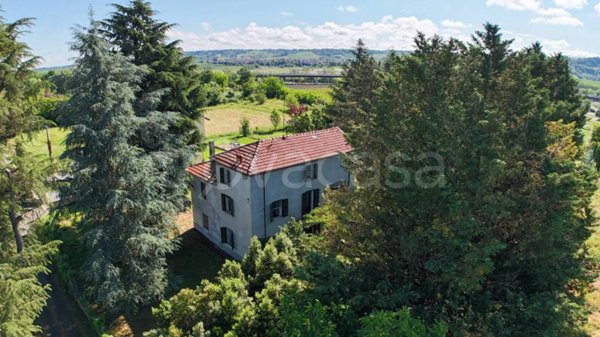 casa indipendente in vendita a Strevi