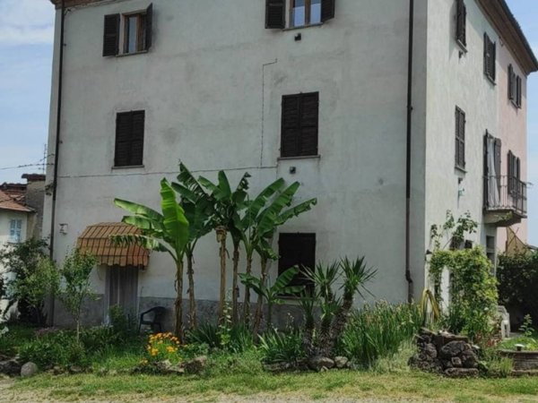 casa indipendente in vendita a Strevi