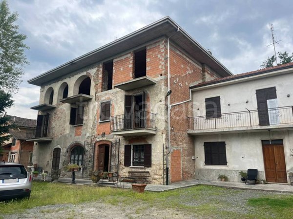 casa indipendente in vendita a Strevi