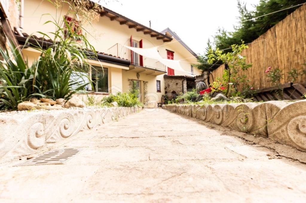 casa indipendente in vendita a Strevi