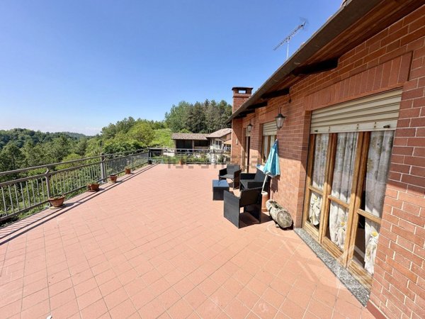 casa indipendente in vendita a Strevi