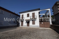 locale di sgombero in vendita a Strevi