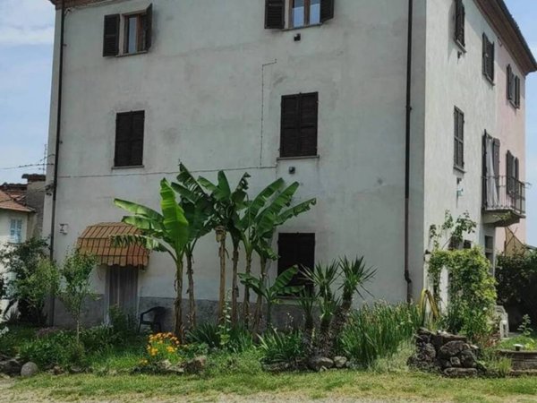 casa indipendente in vendita a Strevi