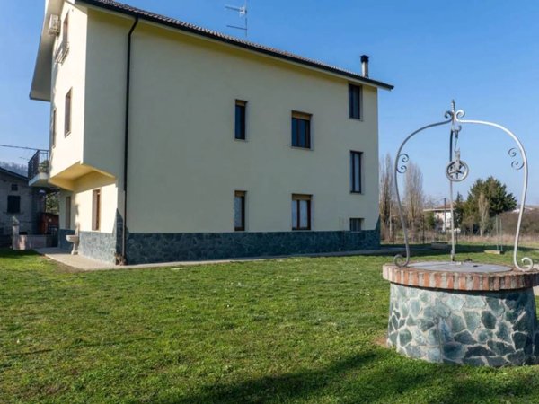 casa indipendente in vendita a Strevi