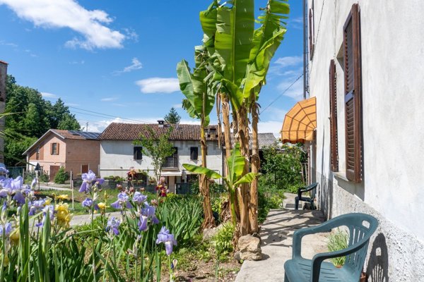 casa indipendente in vendita a Strevi