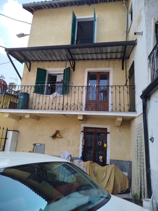 pentavano in vendita a Strevi