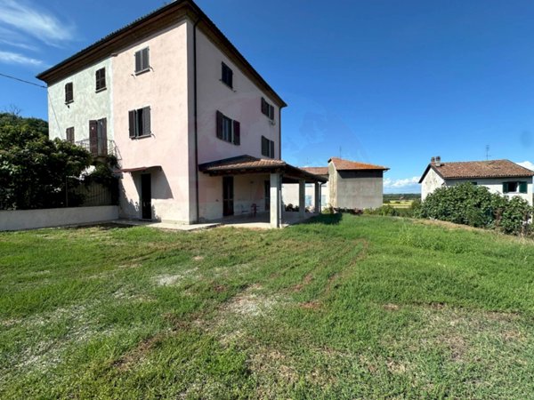 casa indipendente in vendita a Strevi