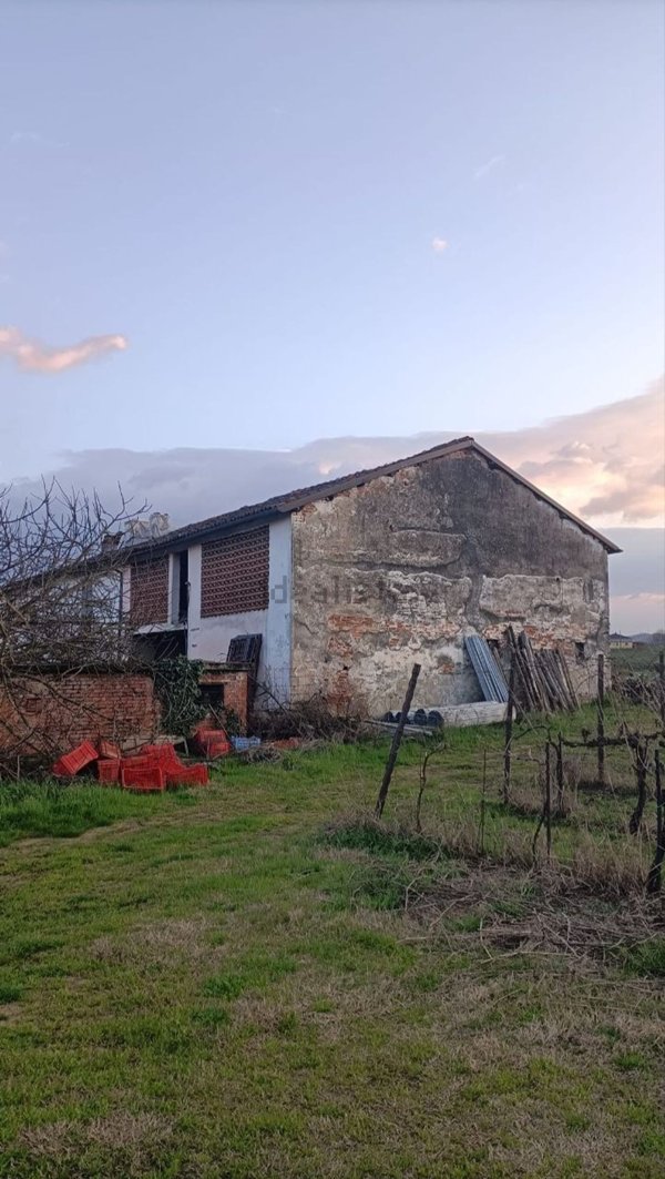 casa indipendente in vendita a Strevi