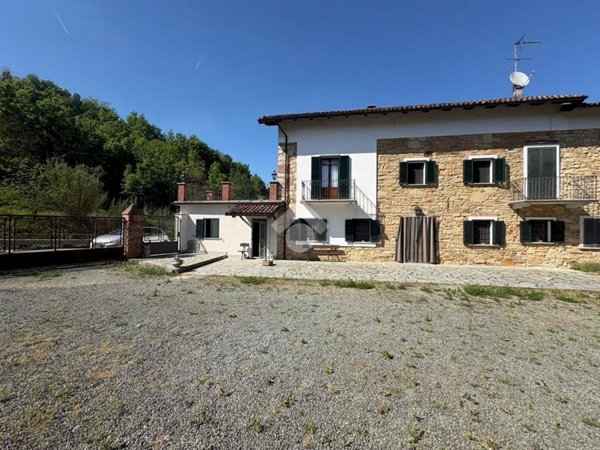 casa indipendente in vendita a Strevi