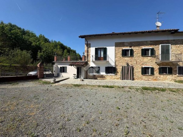 casa indipendente in vendita a Strevi