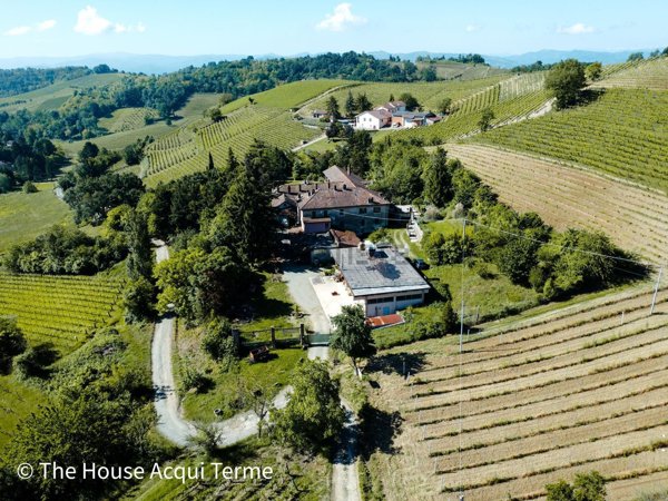 casa indipendente in vendita a Strevi
