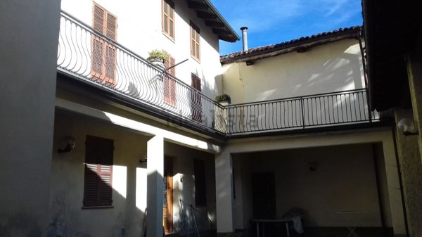casa indipendente in vendita a Strevi