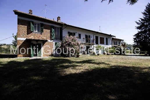 casale in vendita a Strevi