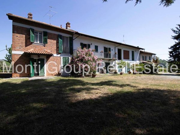 casa indipendente in vendita a Strevi