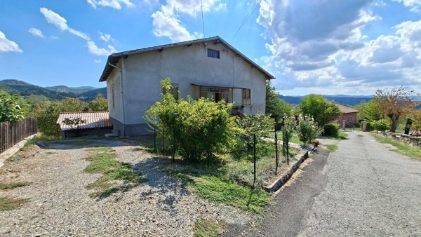 casa indipendente in vendita a Tagliolo Monferrato in zona Crocera