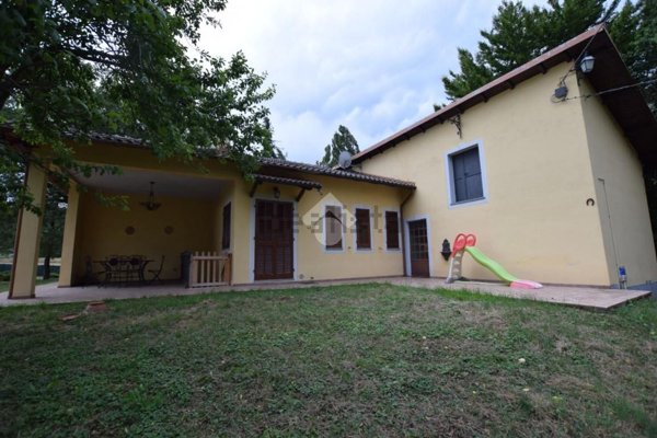 casa indipendente in vendita a Tassarolo