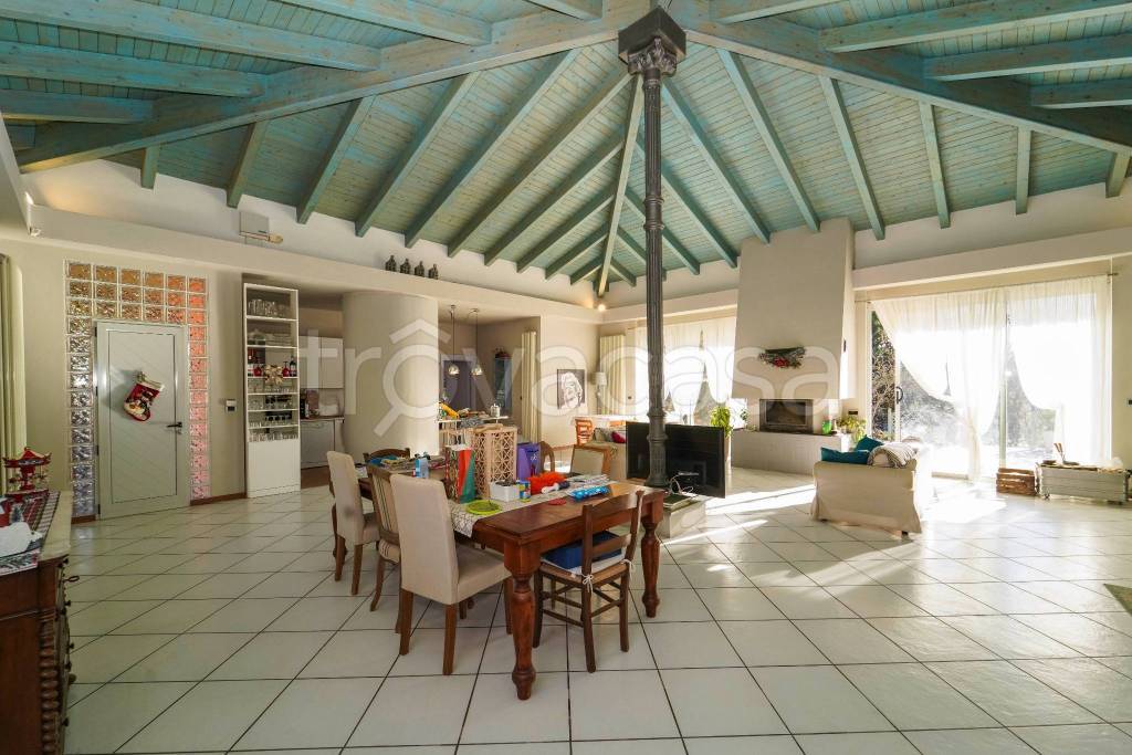 casa indipendente in vendita a Tassarolo