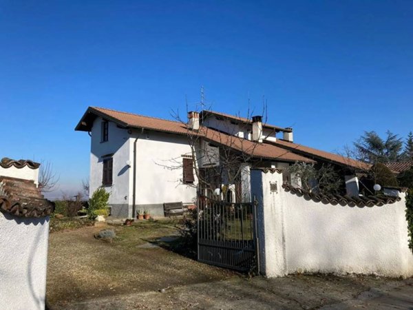 casa indipendente in vendita a Tassarolo