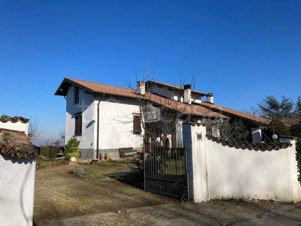 casa indipendente in vendita a Tassarolo
