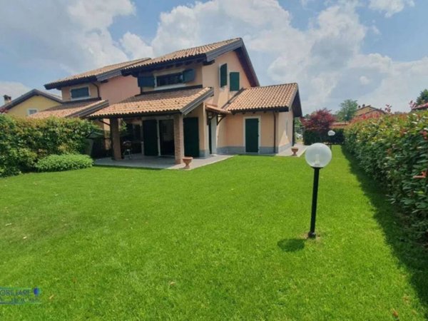 casa indipendente in vendita a Tassarolo