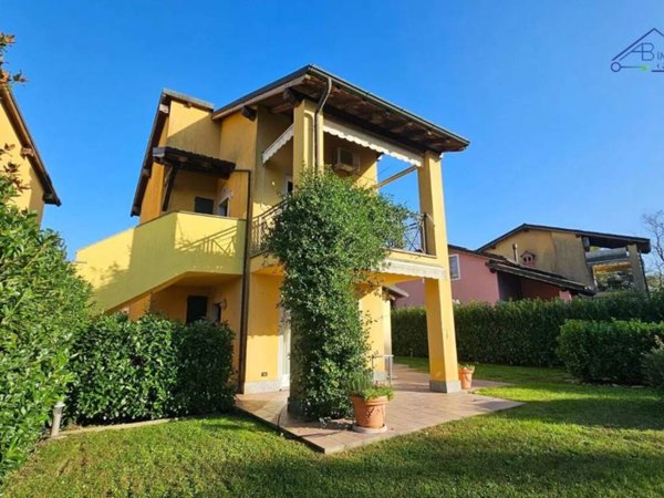casa indipendente in vendita a Tassarolo