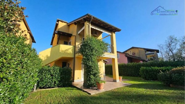 casa indipendente in vendita a Tassarolo