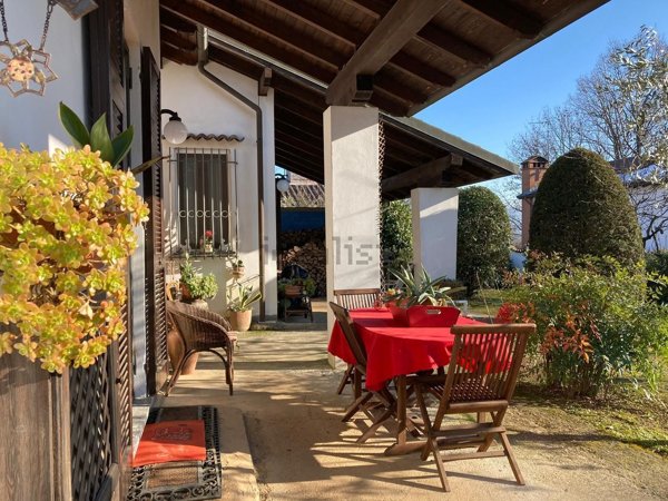 casa indipendente in vendita a Tassarolo