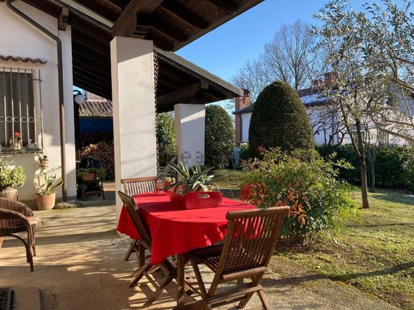 casa indipendente in vendita a Tassarolo