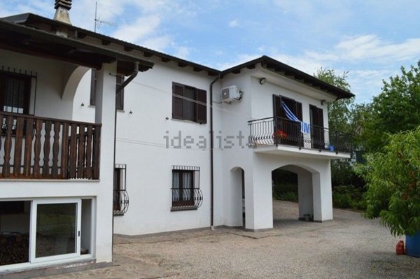 casa indipendente in vendita a Tassarolo