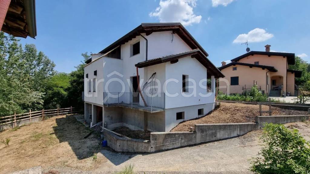 casa indipendente in vendita a Tassarolo