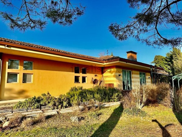 casa indipendente in vendita a Tassarolo