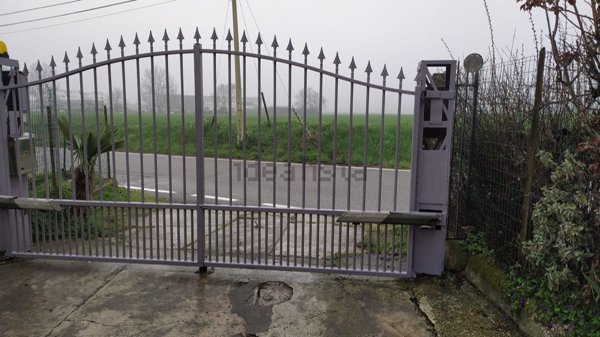 casale in vendita a Terruggia