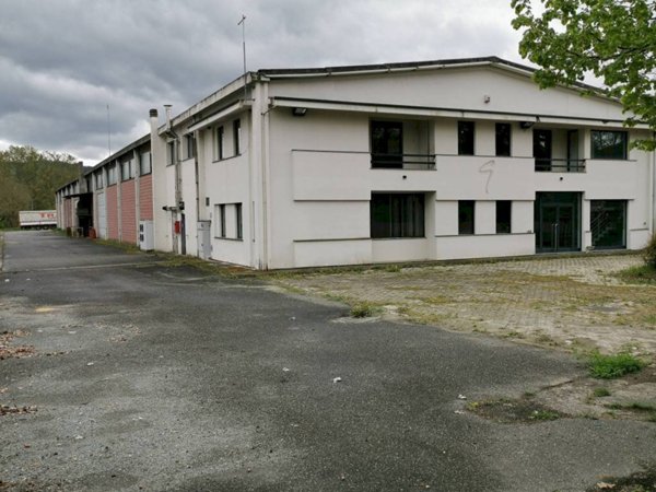 capannone in vendita a Terzo