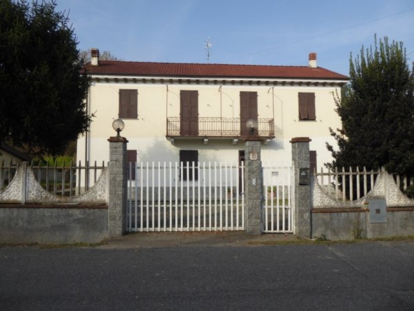 casa indipendente in vendita a Terzo