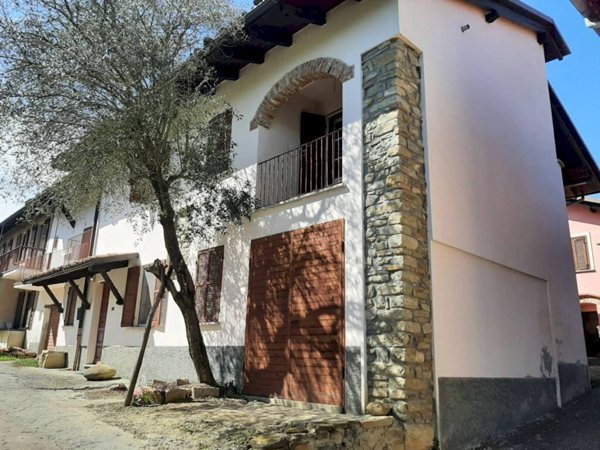 casa indipendente in vendita a Terzo