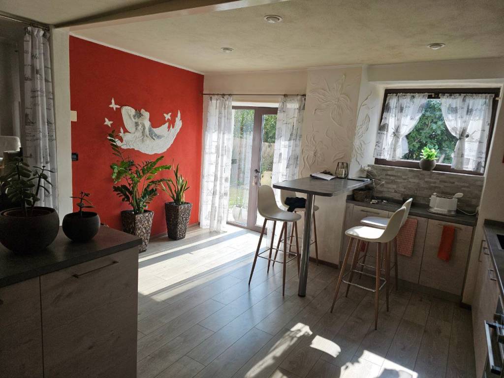 casa indipendente in vendita a Terzo