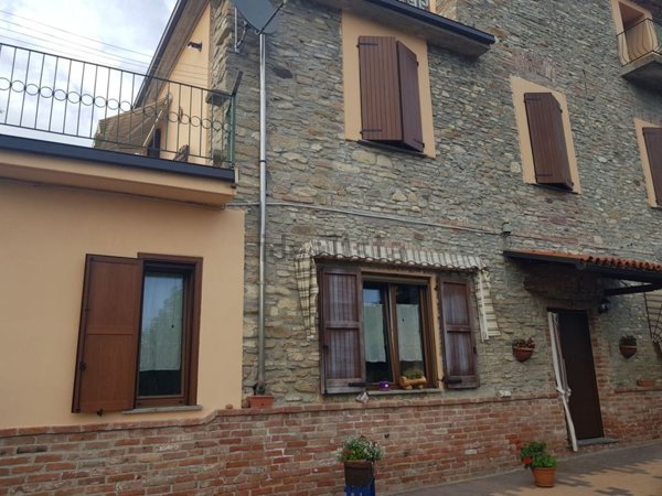 casa indipendente in vendita a Terzo