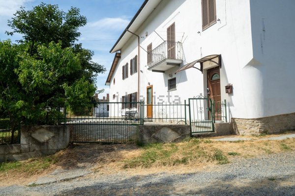 casa indipendente in vendita a Terzo