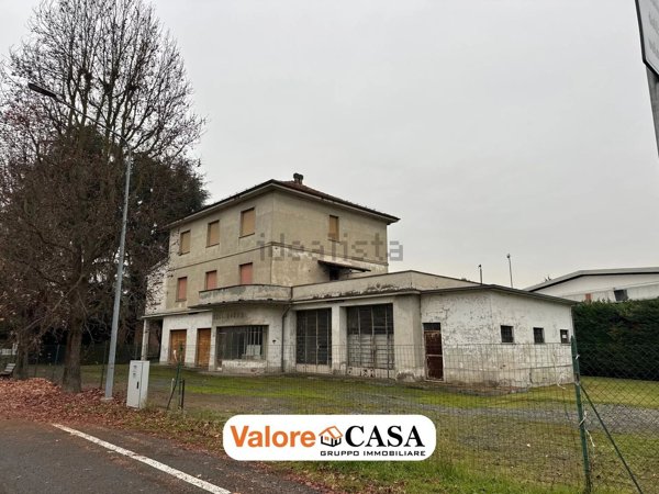 casa indipendente in vendita a Terzo